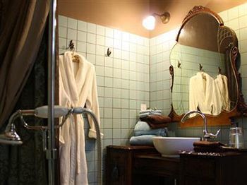Plum Grove Inn Айова Сити Екстериор снимка